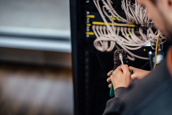DINTEK tools voor netwerkprofessionals glasvezel en kabelstripper